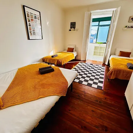 Hostel Standard Marques De Pombal, *