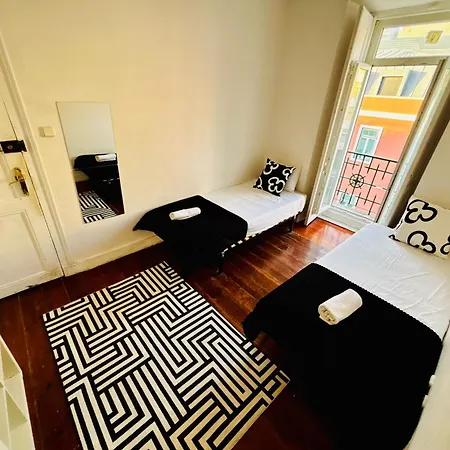 Hostel Standard Marques De Pombal,