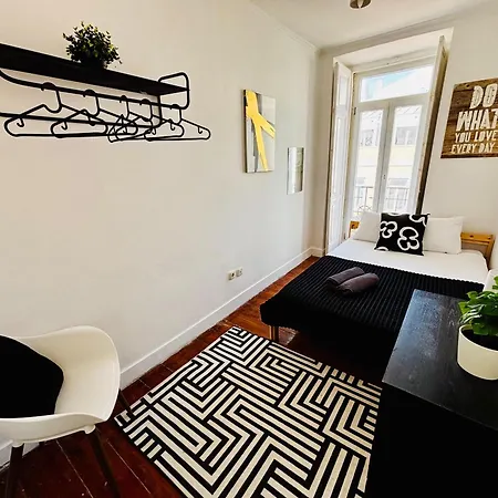 Hostel Standard Marques De Pombal,